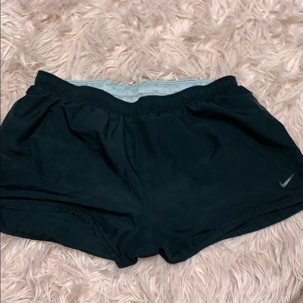 Nike medium black shorts medium